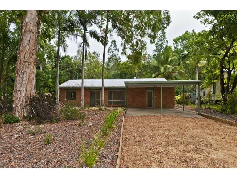 9 Toll Gate Road, Oak Beach QLD 4877