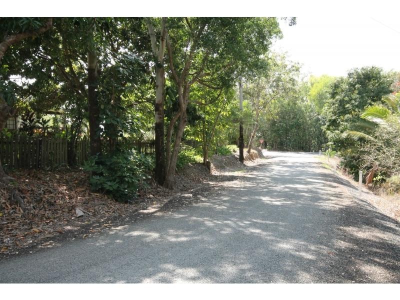 9 Toll Gate Road, Oak Beach QLD 4877