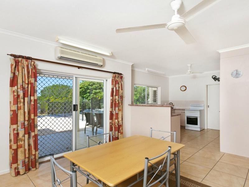 21 Reynolds Road, Oak Beach QLD 4877