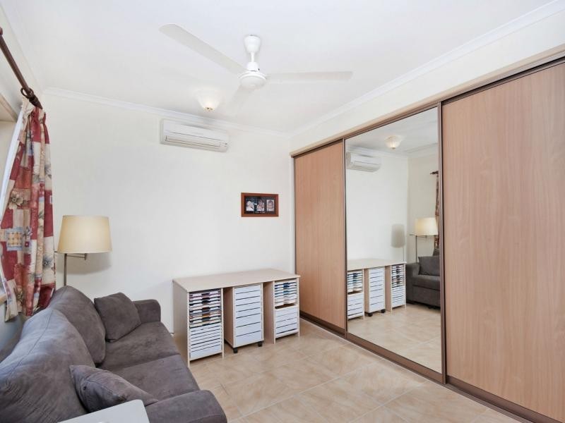 21 Reynolds Road, Oak Beach QLD 4877