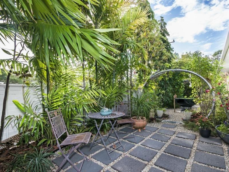 1 Barka Close, Wonga QLD 4873