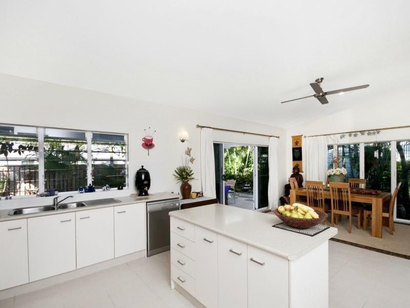 1 Barka Close, Wonga QLD 4873