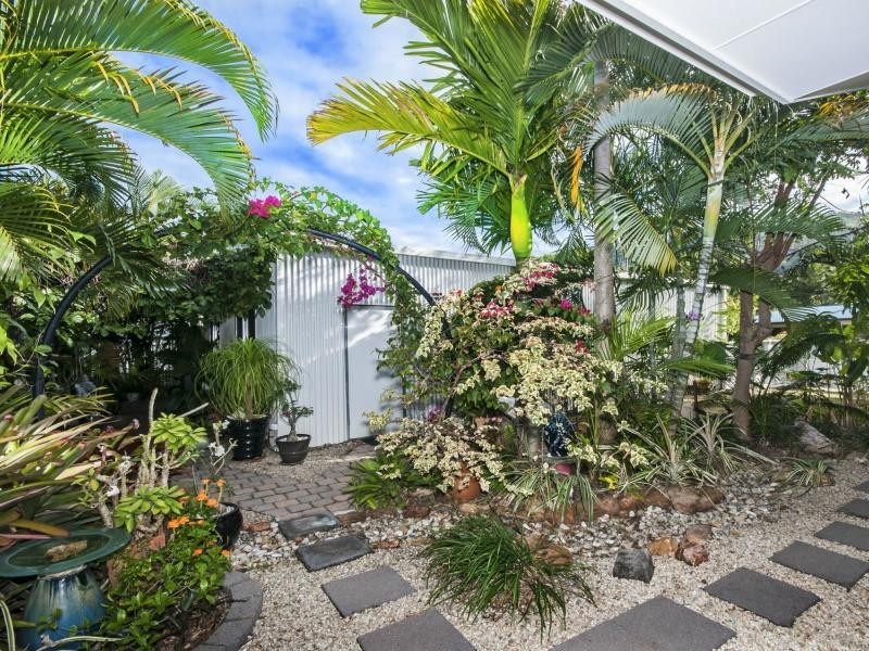 1 Barka Close, Wonga QLD 4873