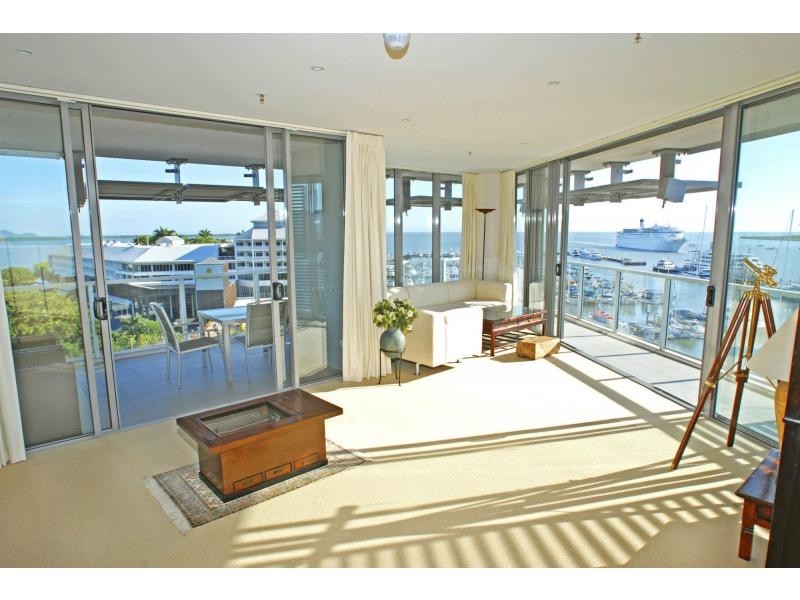 58 ‘Harbour Lights’ 1 Marlin Parade, Cairns QLD 4870