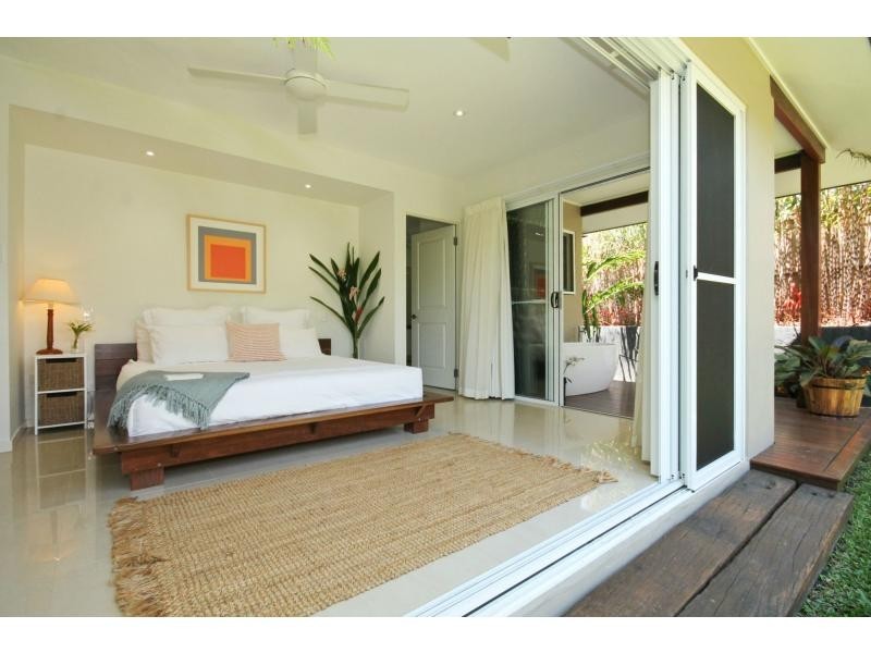 4 Lou Prince Drive, Cooya Beach QLD 4873