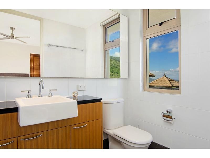 7/11 ‘Santai’ Colonel Cummings Drive, Palm Cove QLD 4879