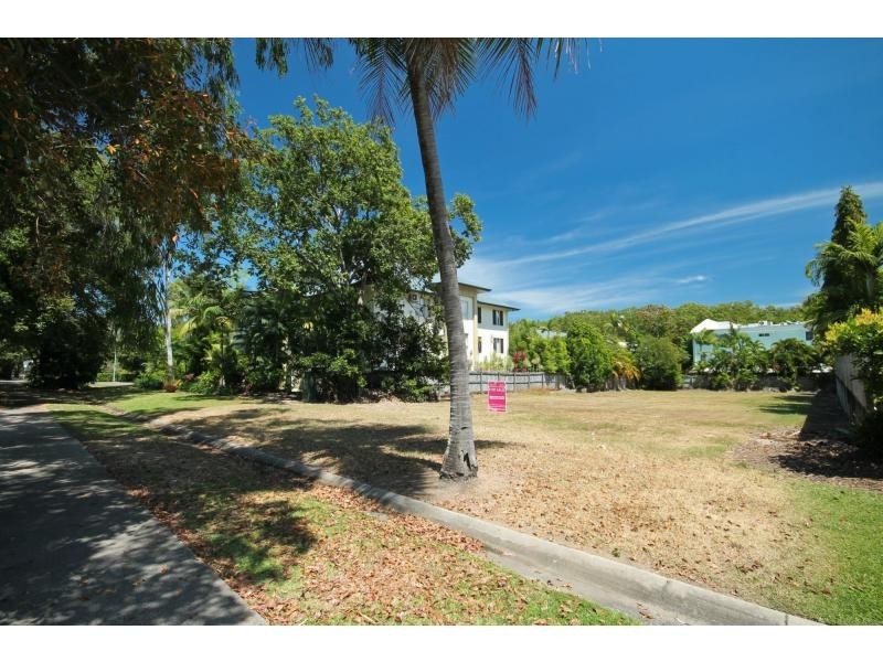 33 Davidson Street, Port Douglas QLD 4877
