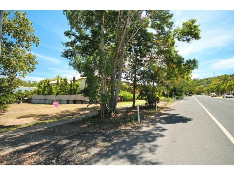 33 Davidson Street, Port Douglas QLD 4877