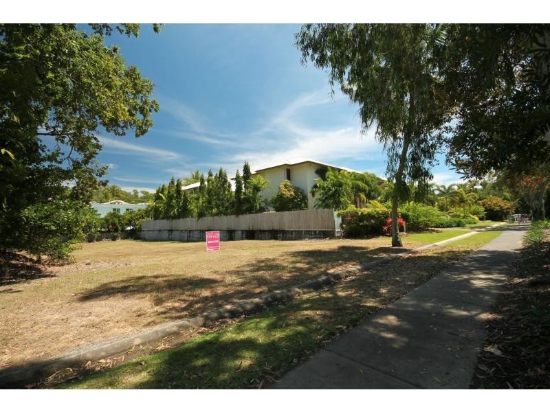 33 Davidson Street, Port Douglas QLD 4877