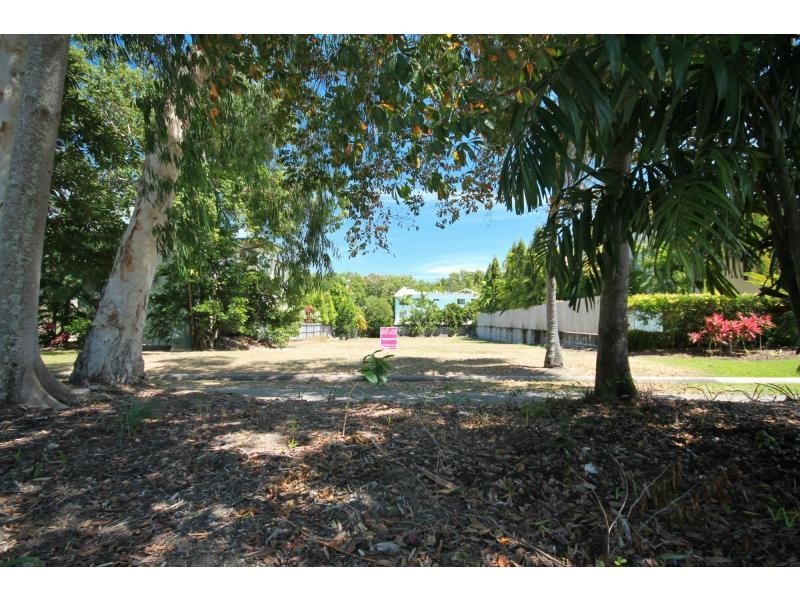 33 Davidson Street, Port Douglas QLD 4877