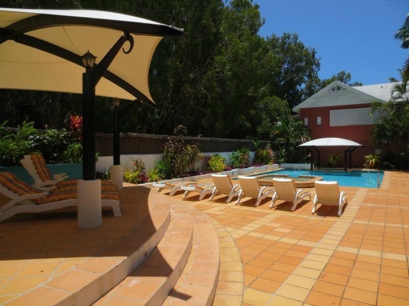 17/111 Williams Esplanade, Palm Cove QLD 4879