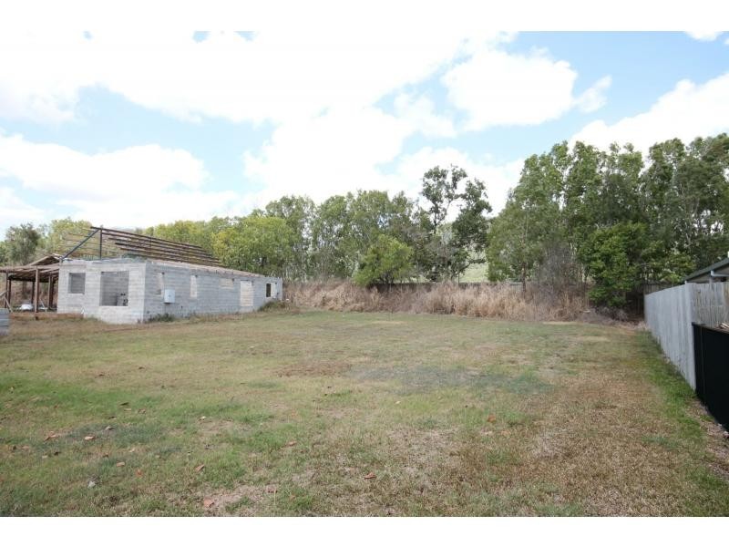 17 Dulku Close, Craiglie QLD 4877