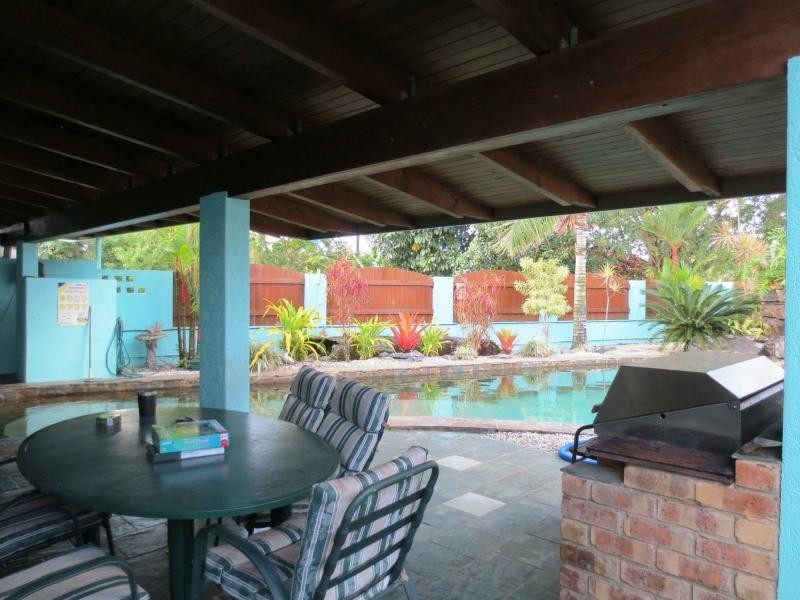 21 Maxwell Street, Mossman QLD 4873