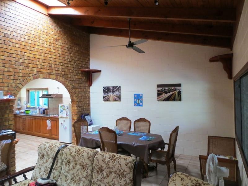 21 Maxwell Street, Mossman QLD 4873