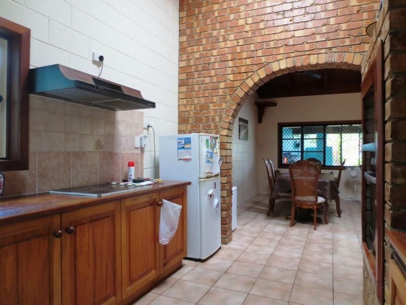 21 Maxwell Street, Mossman QLD 4873