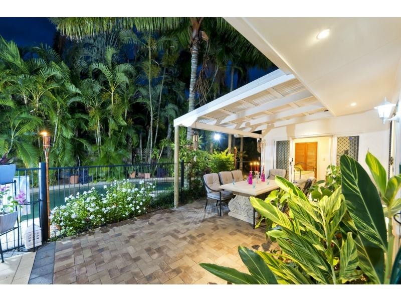 3 Oliva Street, Palm Cove QLD 4879
