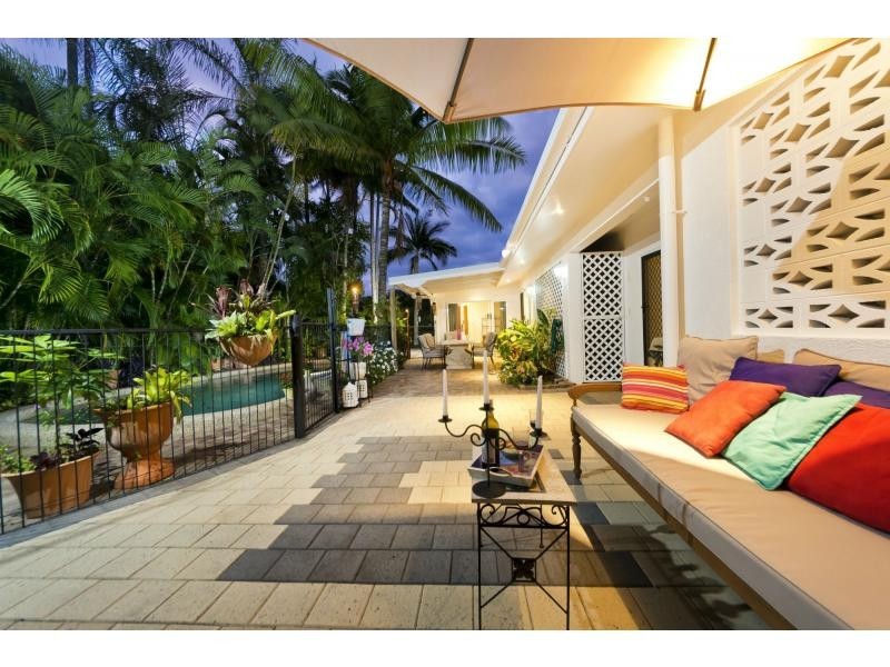 3 Oliva Street, Palm Cove QLD 4879