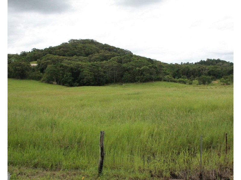 Lot 5 Davidson Road St, Whyanbeel QLD 4873