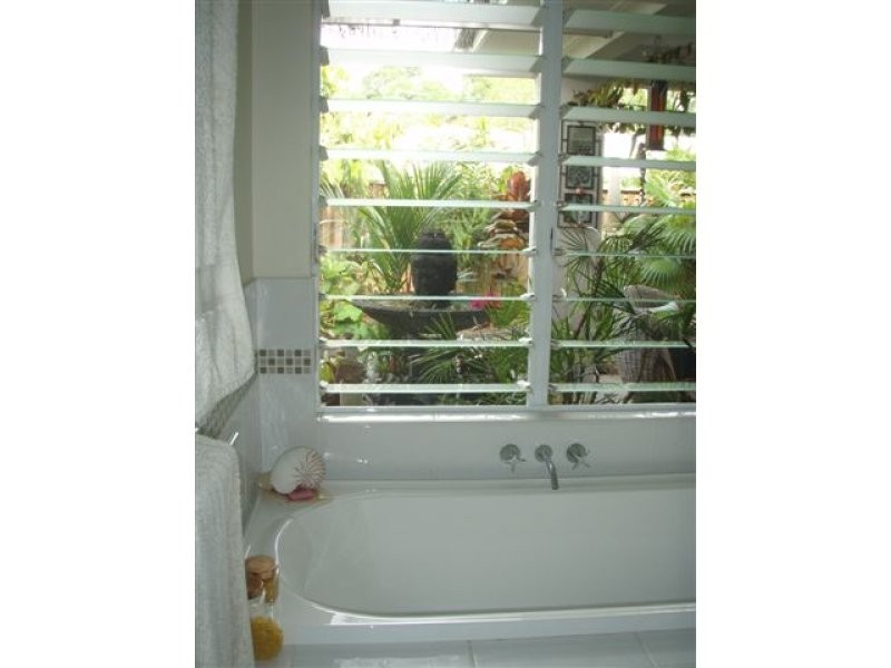 1 Barka Close, Wonga QLD 4873