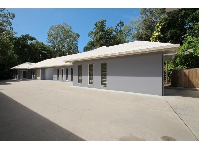 Villa 3/352-354 Port Douglas Rd, Port Douglas QLD 4877