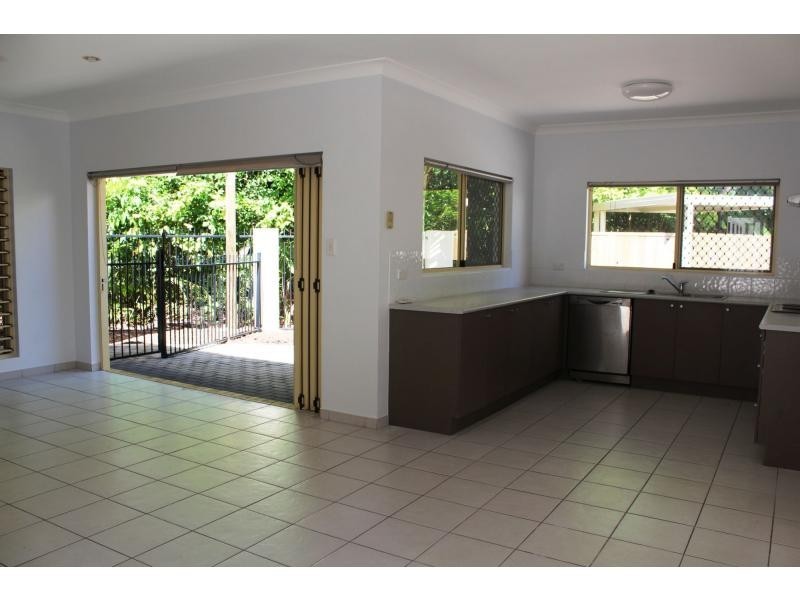 Villa 3/352-354 Port Douglas Rd, Port Douglas QLD 4877