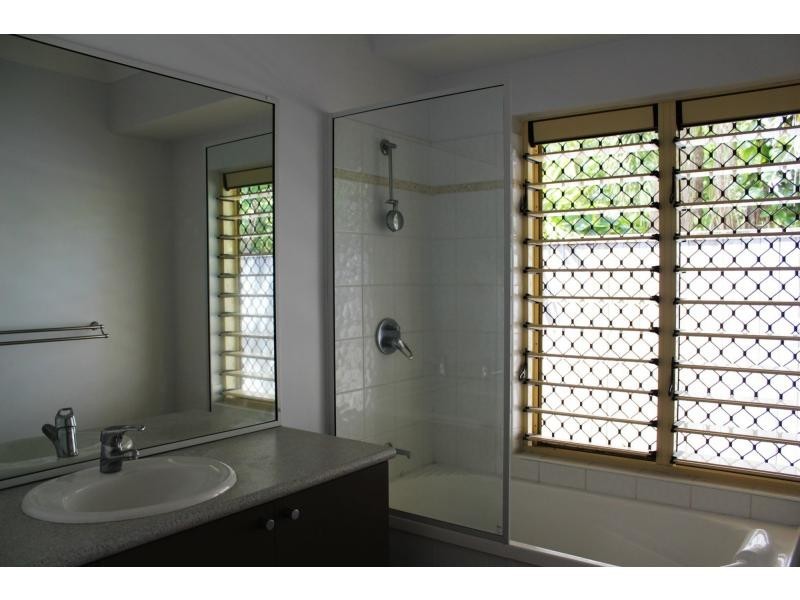 Villa 3/352-354 Port Douglas Rd, Port Douglas QLD 4877