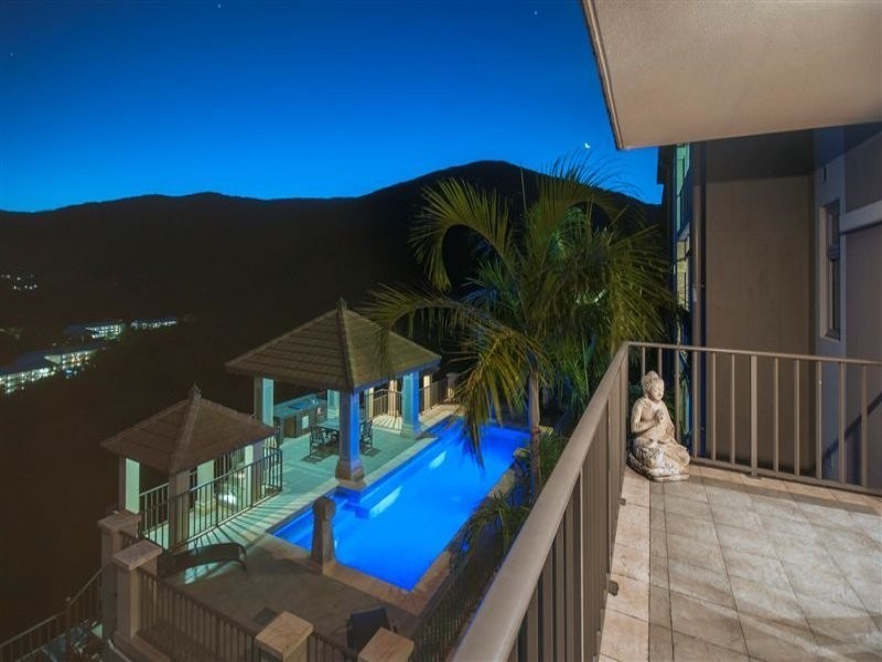 Villa 10/11 ‘Santai’ Colonel Cummings Drive, Palm Cove QLD 4879
