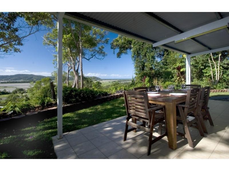 13 Somerset Drive, Miallo QLD 4873