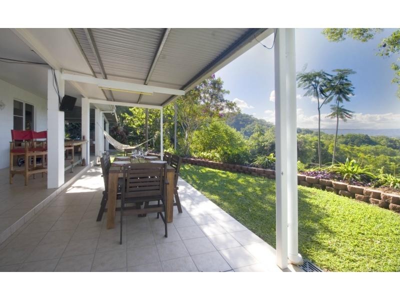 13 Somerset Drive, Miallo QLD 4873