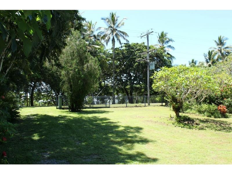 51 Bougainvilia Street, Cooya Beach QLD 4873