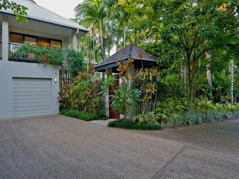 Villa 10/18-28 St Crispins Avenue, Port Douglas QLD 4877