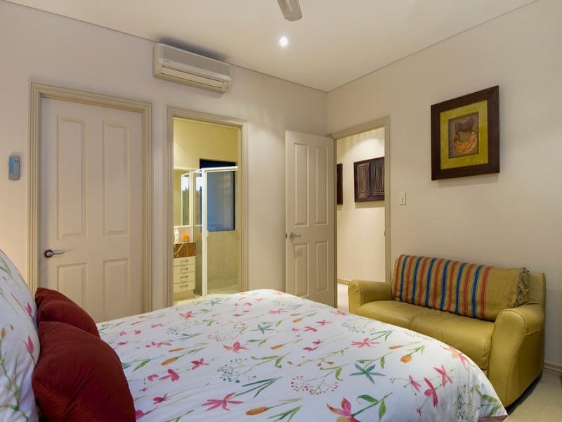 Villa 10/18-28 St Crispins Avenue, Port Douglas QLD 4877