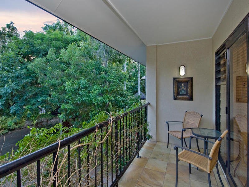 Villa 10/18-28 St Crispins Avenue, Port Douglas QLD 4877