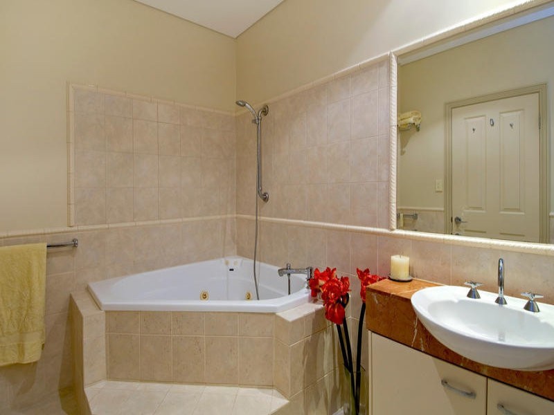 Villa 10/18-28 St Crispins Avenue, Port Douglas QLD 4877