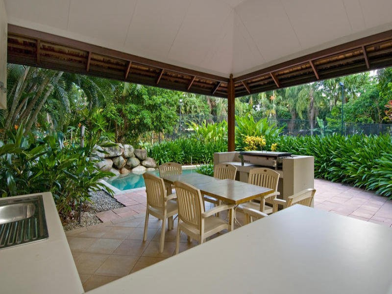 Villa 10/18-28 St Crispins Avenue, Port Douglas QLD 4877