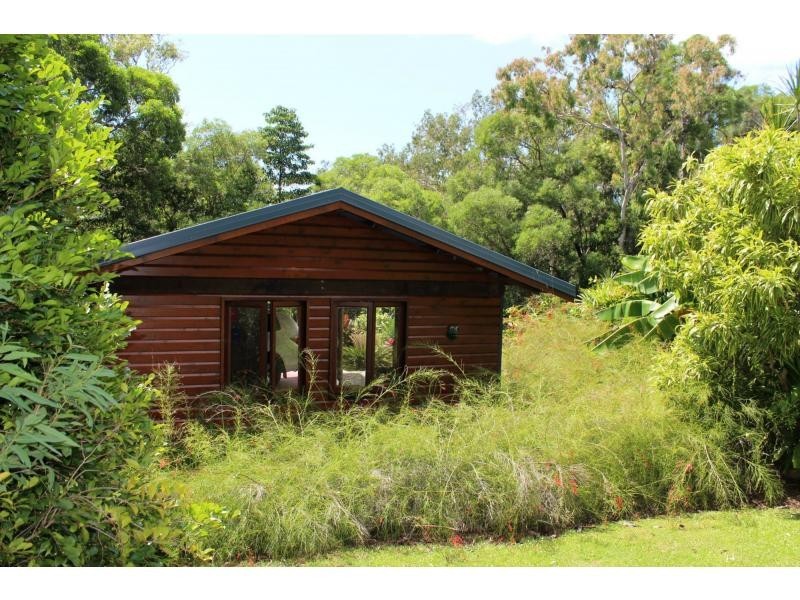 82 Reynolds Road, Oak Beach QLD 4877