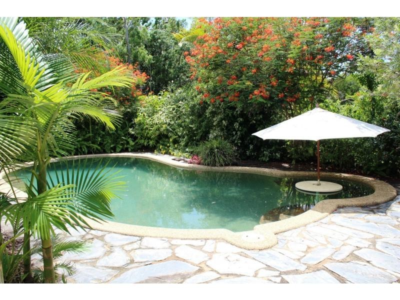 82 Reynolds Road, Oak Beach QLD 4877