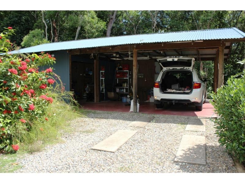 82 Reynolds Road, Oak Beach QLD 4877