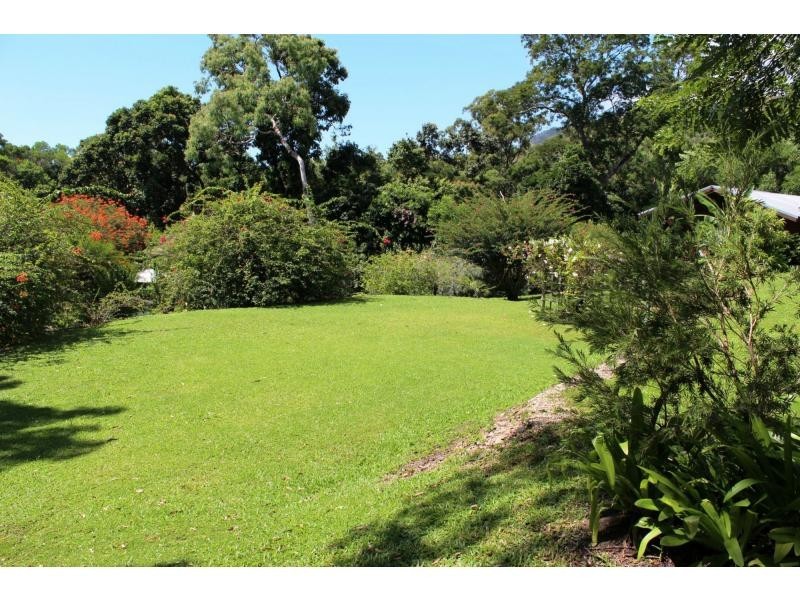 82 Reynolds Road, Oak Beach QLD 4877