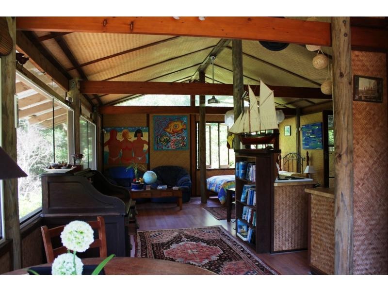 82 Reynolds Road, Oak Beach QLD 4877