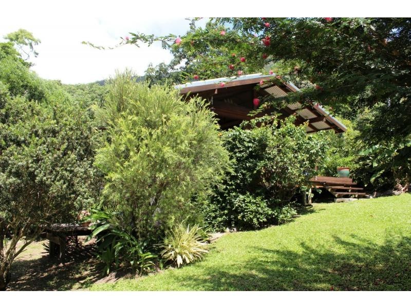 82 Reynolds Road, Oak Beach QLD 4877