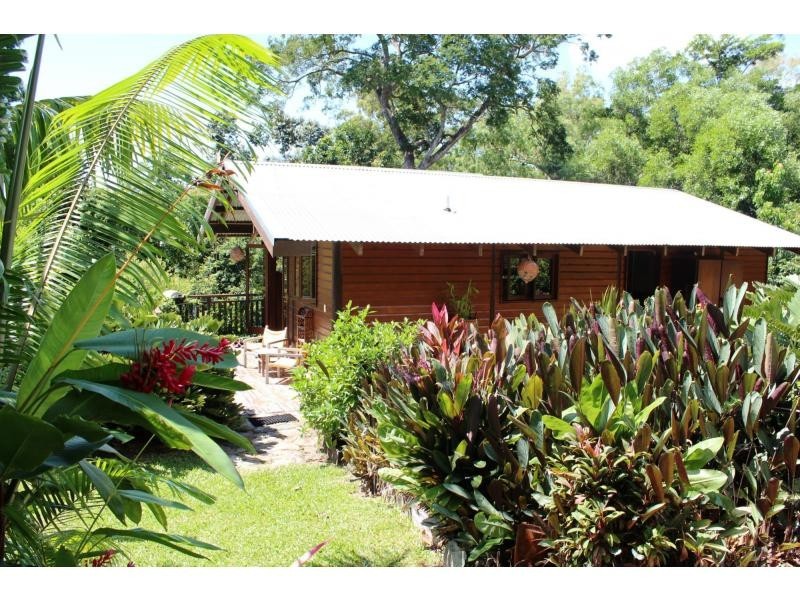 82 Reynolds Road, Oak Beach QLD 4877