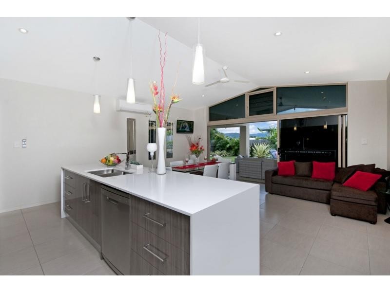 1 Bayil Drive, Cooya Beach QLD 4873