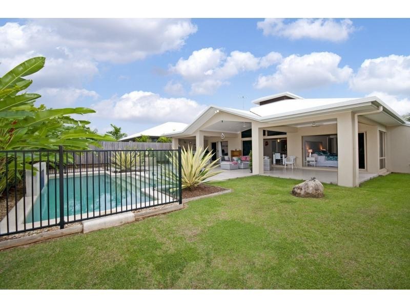 1 Bayil Drive, Cooya Beach QLD 4873