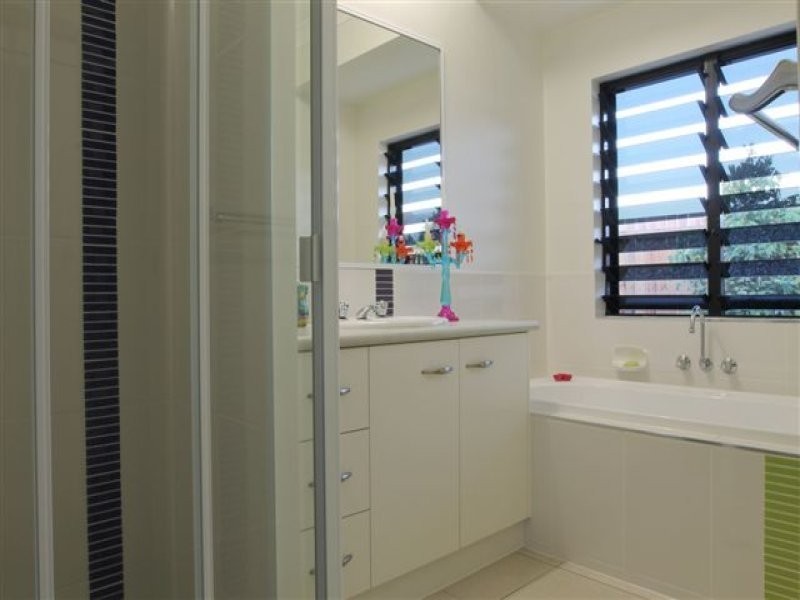 10 Kalu Close, Cooya Beach QLD 4873