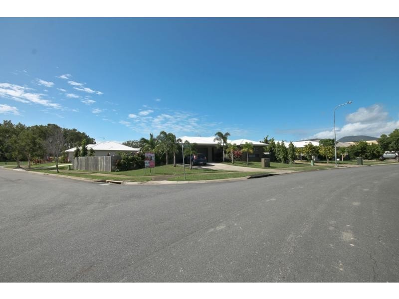 4 Milman Drive, Port Douglas QLD 4877
