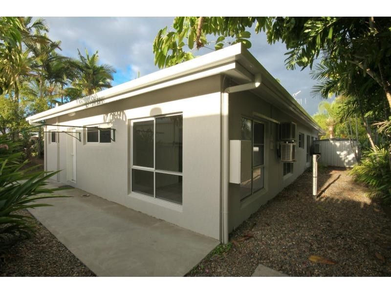 11 Endeavour St, Port Douglas QLD 4877