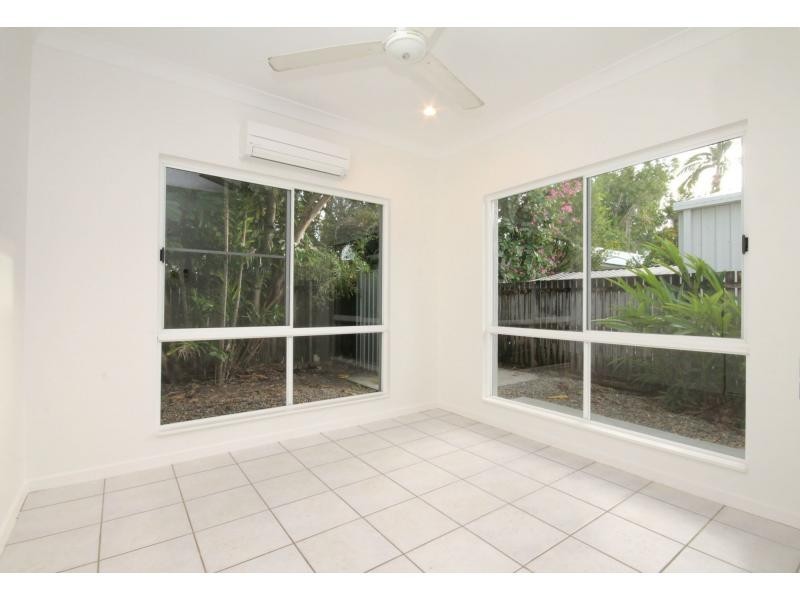 11 Endeavour St, Port Douglas QLD 4877