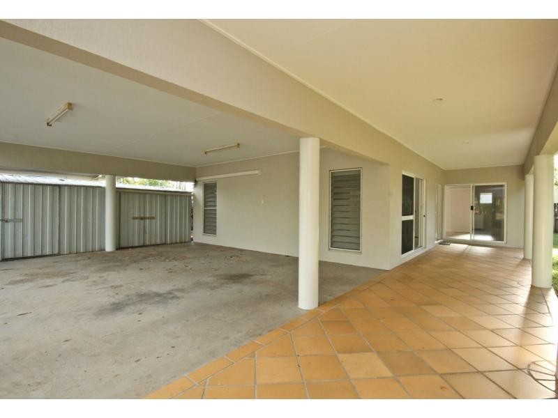 11 Endeavour St, Port Douglas QLD 4877