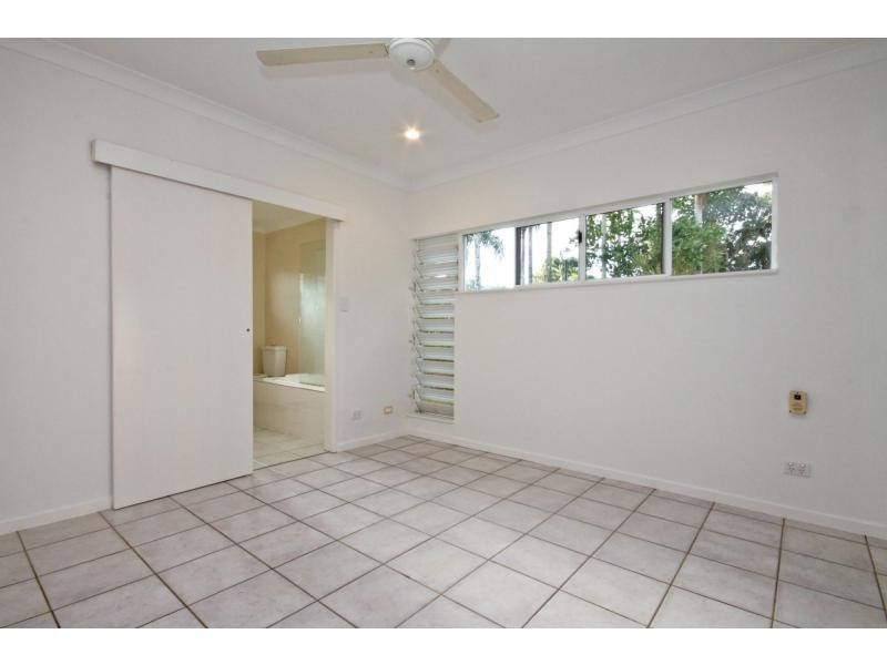 11 Endeavour St, Port Douglas QLD 4877